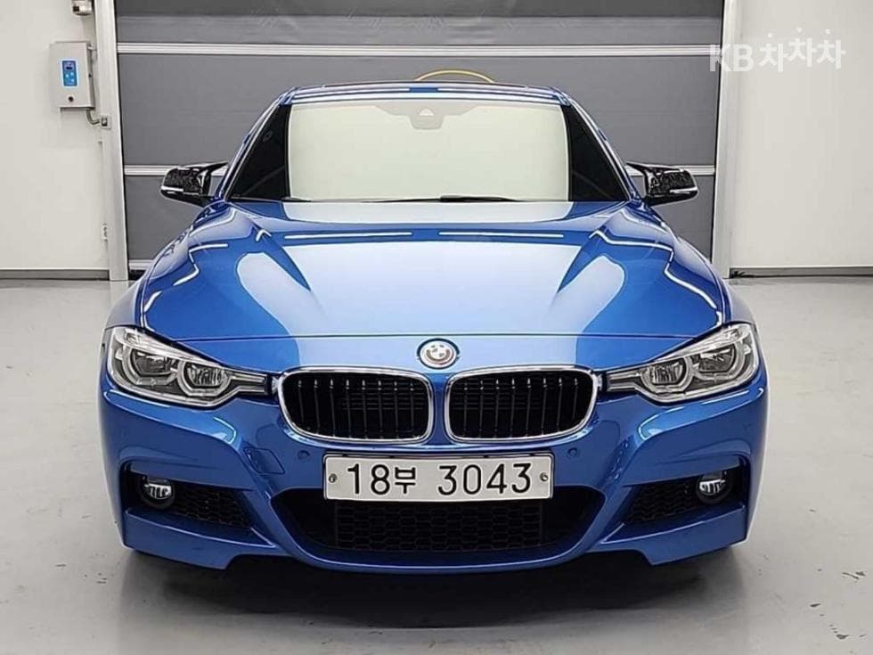 BMW Нов3 Серия330e 아이퍼포먼스 M 스포츠 - 2