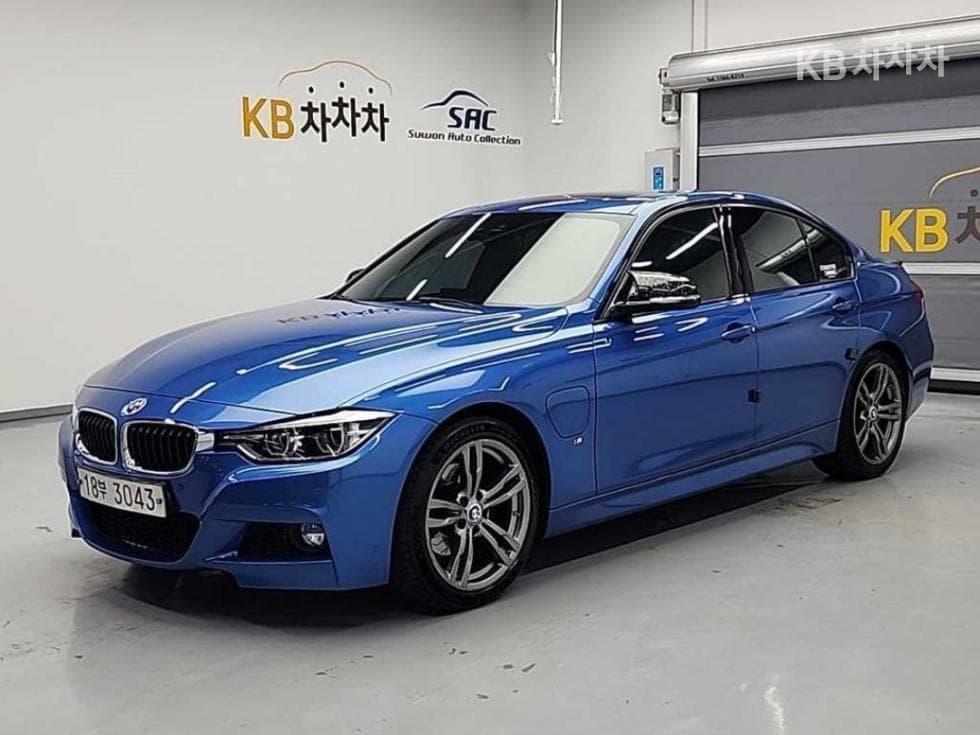 BMW Нов3 Серия 330e 아이퍼포먼스 M 스포츠 - Image 1