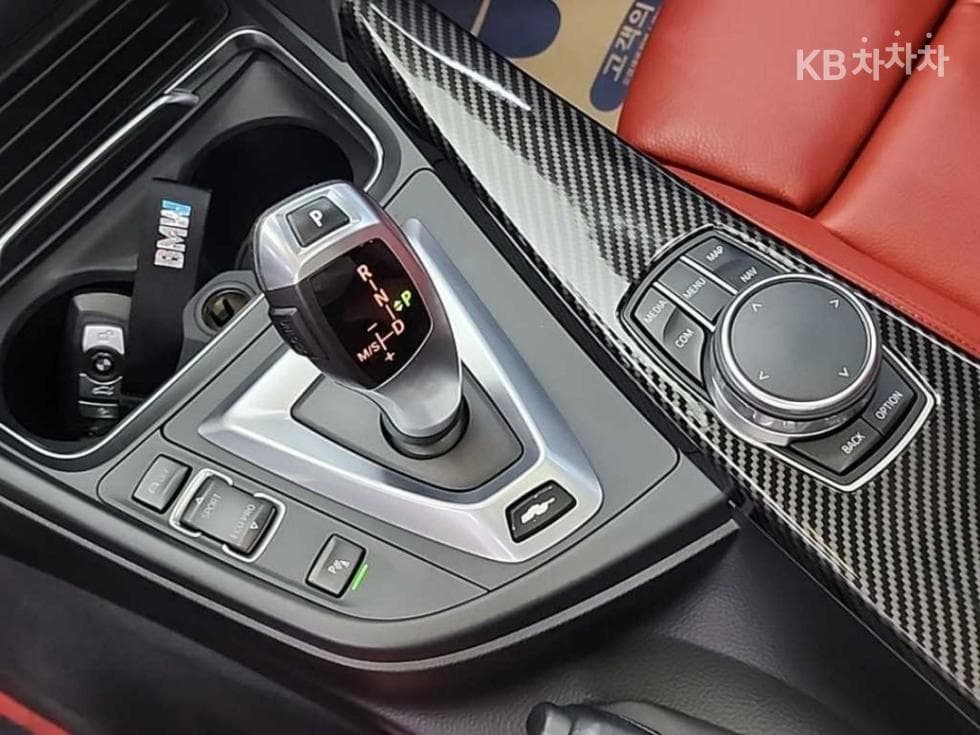 BMW Нов3 Серия330e 아이퍼포먼스 M 스포츠 - 8