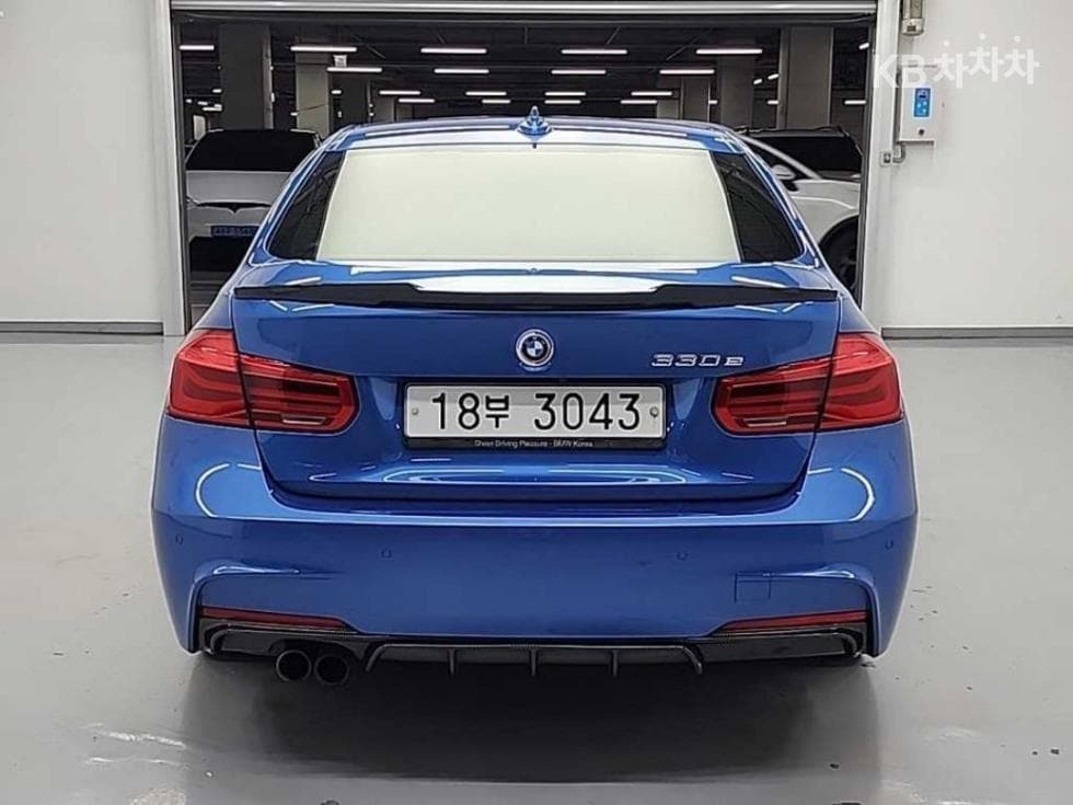 BMW Нов3 Серия330e 아이퍼포먼스 M 스포츠 - 3