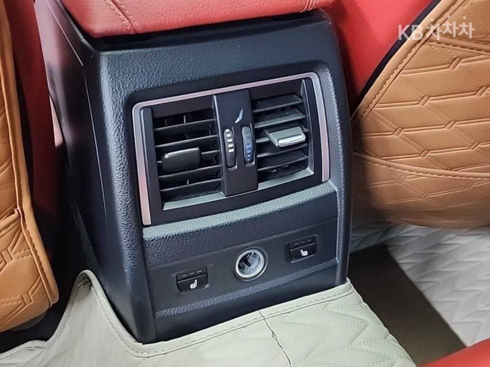 BMW Нов3 Серия330e 아이퍼포먼스 M 스포츠 - 13