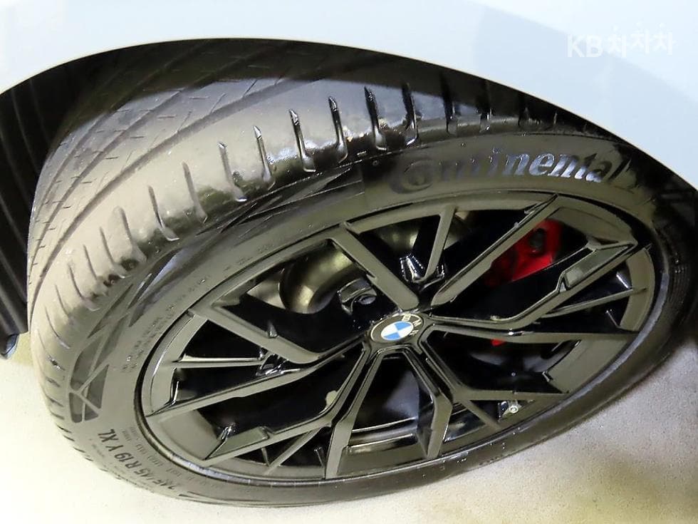 BMW Нов5 Серия(G60)520i SE - 20