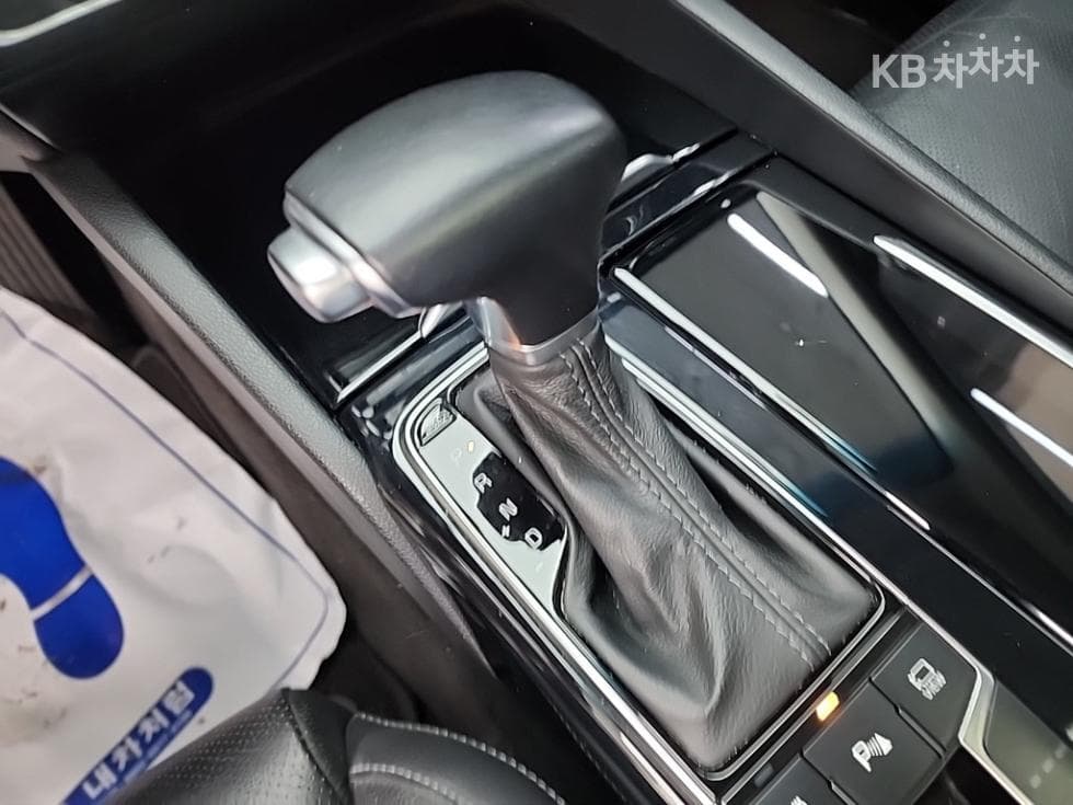 Kia All New K72.4 GDI Prestige - 10