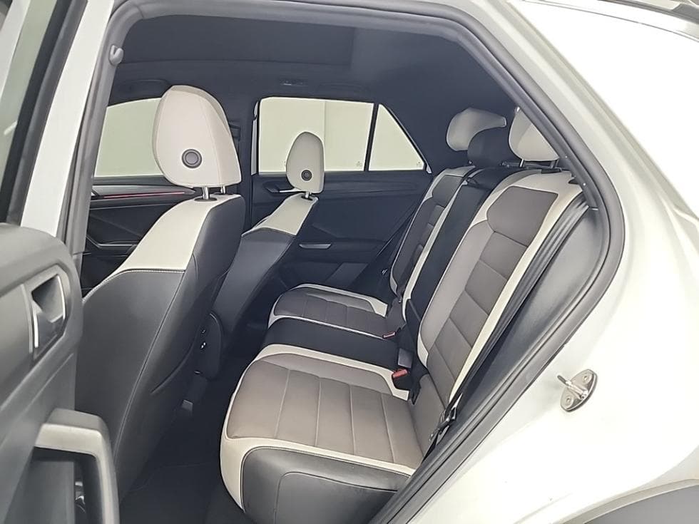 Volkswagen T-Roc2.0 Turbo Diesel Injection Premium - 12