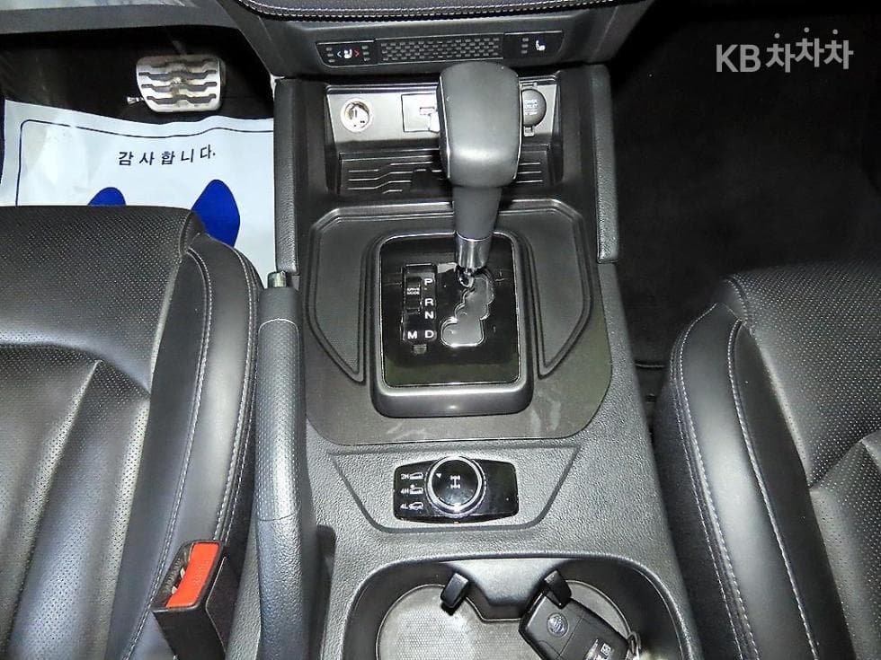 КейДжи Мобилити The New (фейслифт) Rexton 스포츠2.2 4x4 Престиж - 12