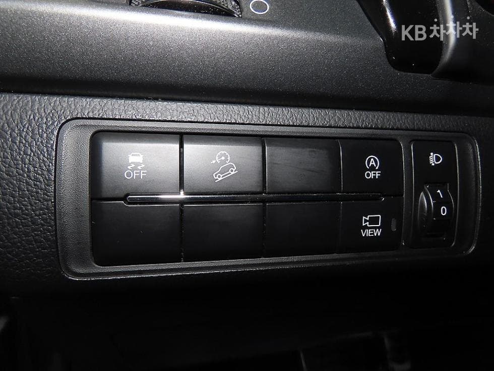 КейДжи Мобилити The New (фейслифт) Rexton 스포츠2.2 4x4 Престиж - 14