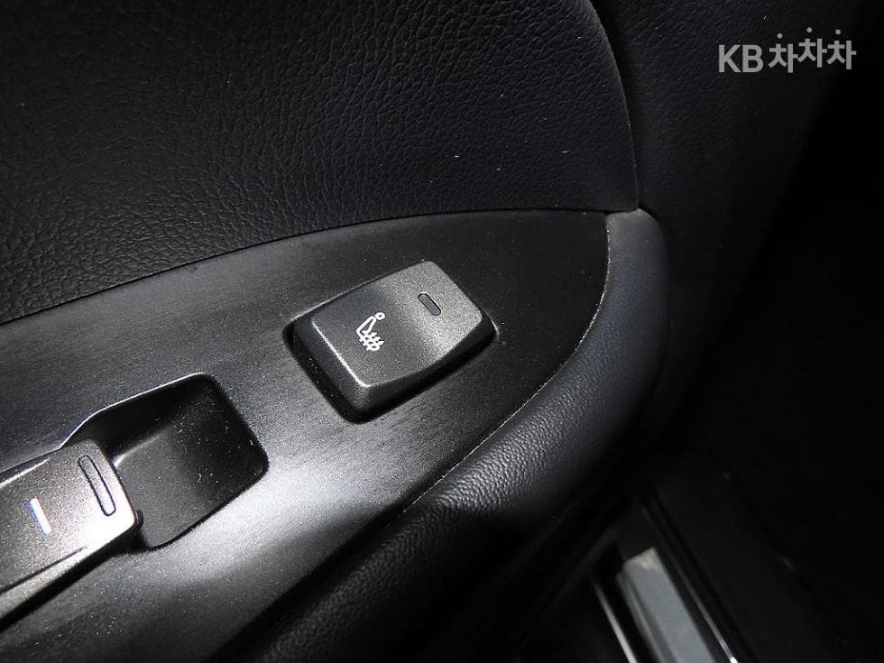 КейДжи Мобилити The New (фейслифт) Rexton 스포츠2.2 4x4 Престиж - 15