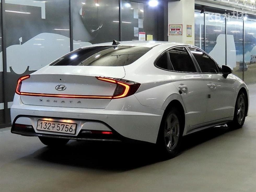 Хюндай Соната (DN8)2.0 LPG Рент-а-кар Смарт - 4