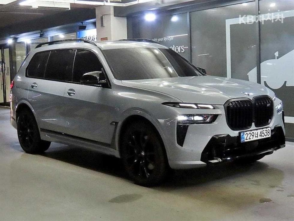 BMW X7(G07) M60i xDrive M Sport Pro - Image 1