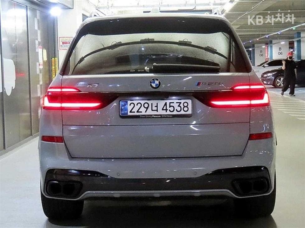 BMW X7(G07)M60i xDrive M Sport Pro - 5