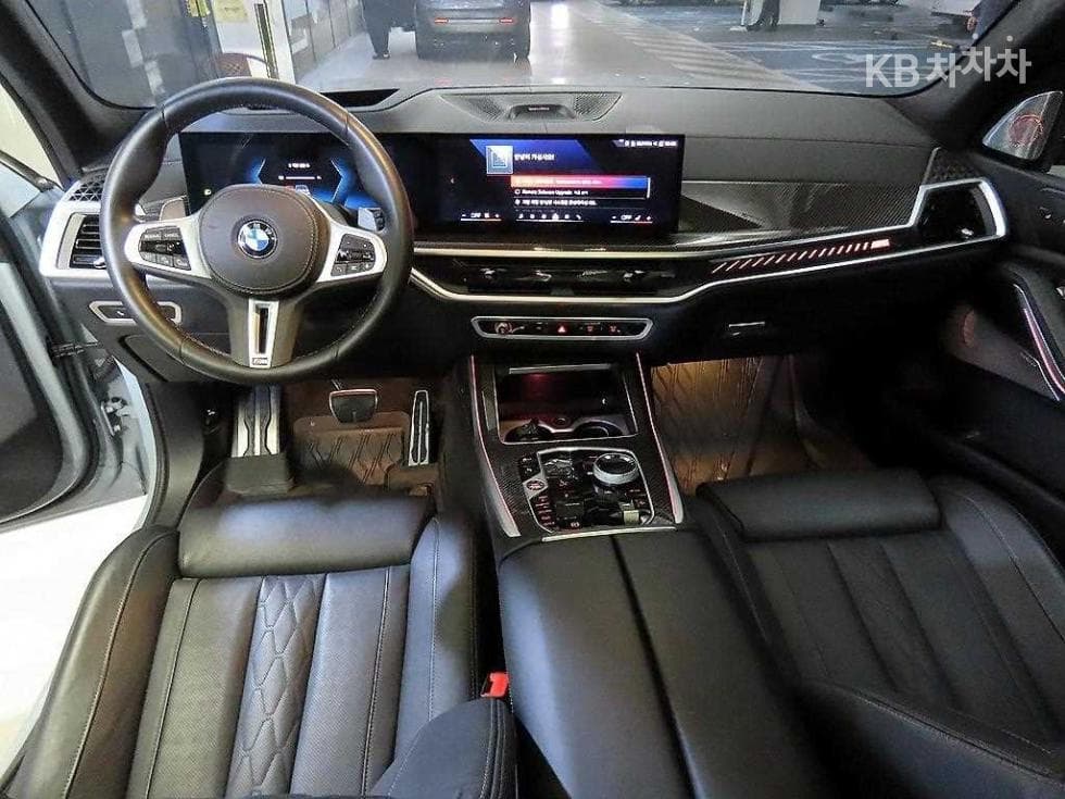 BMW X7(G07)M60i xDrive M Sport Pro - 10