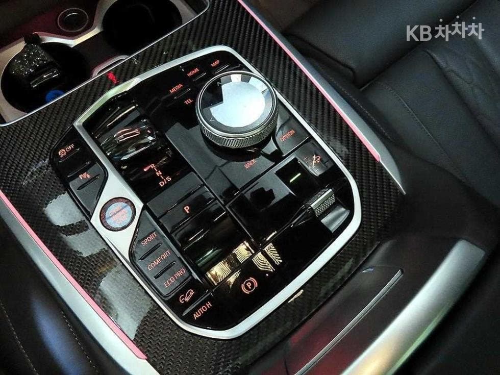 BMW X7(G07)M60i xDrive M Sport Pro - 12