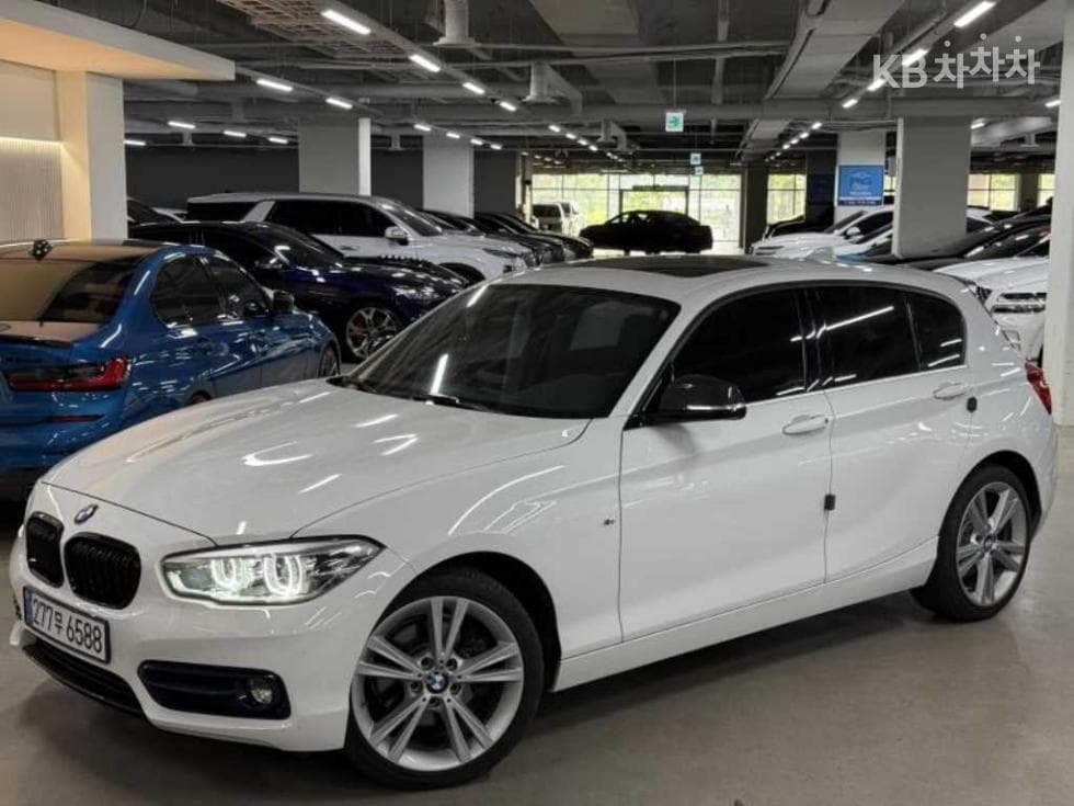 BMW Нов1시리즈 118d 스포츠 Специал (специален признак/издание) - Image 1