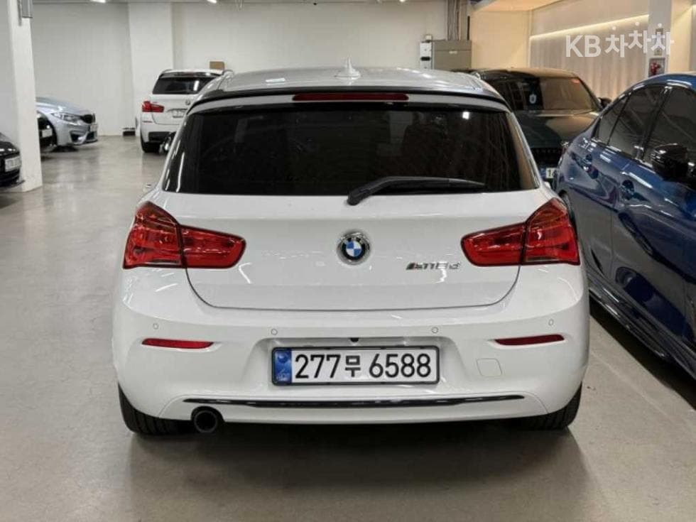 BMW Нов1시리즈118d 스포츠 Специал (специален признак/издание) - 4