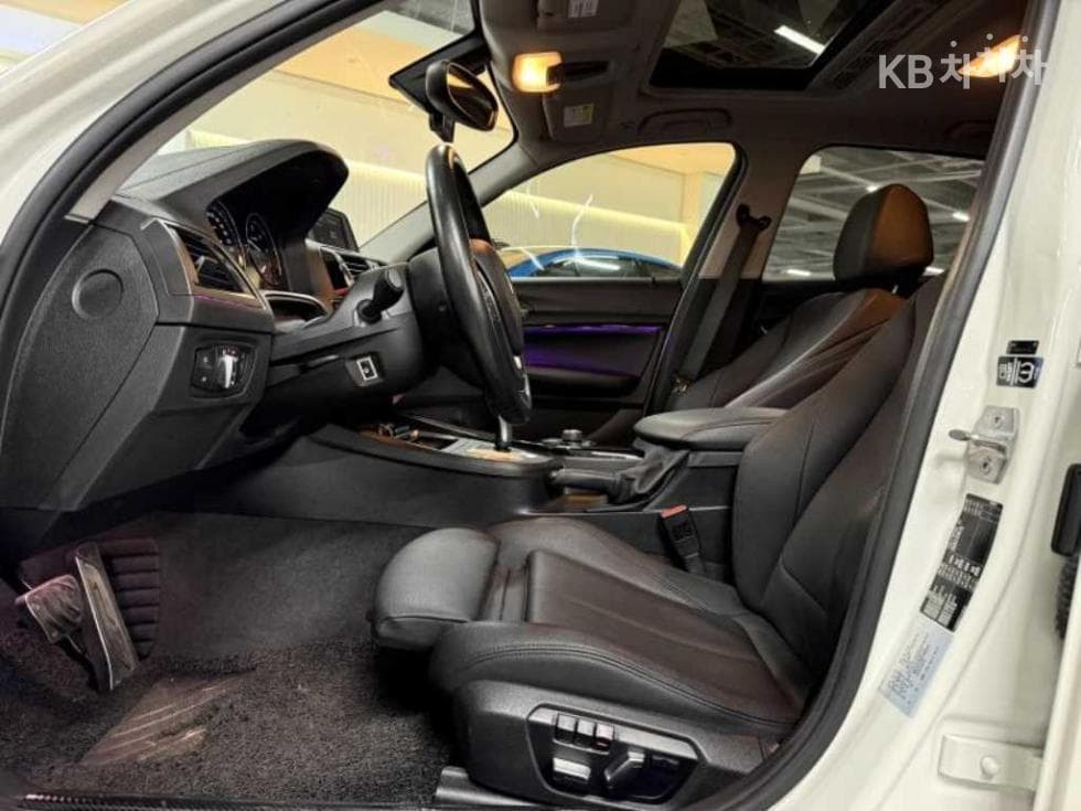 BMW Нов1시리즈118d 스포츠 Специал (специален признак/издание) - 7