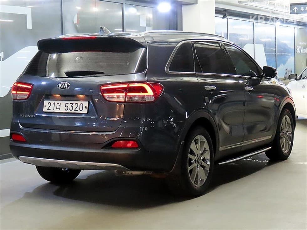 Киа All NewSorentoДизел 2.0 2WD Престиж - 4