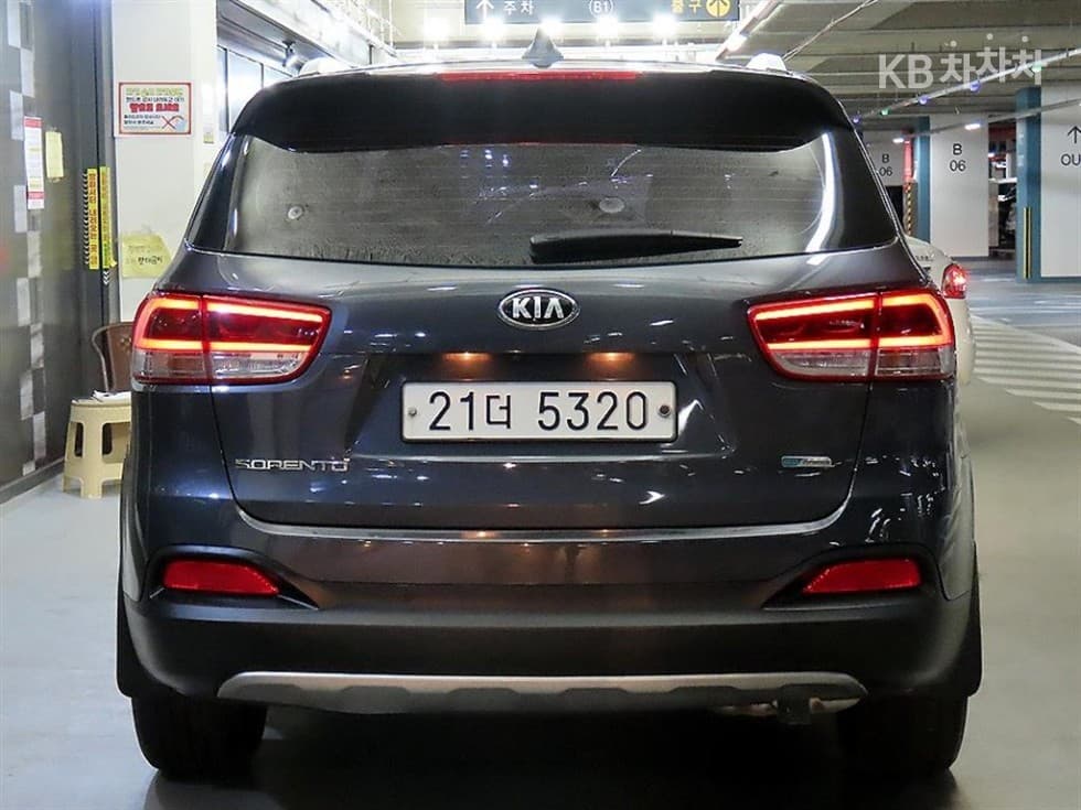 Киа All NewSorentoДизел 2.0 2WD Престиж - 5
