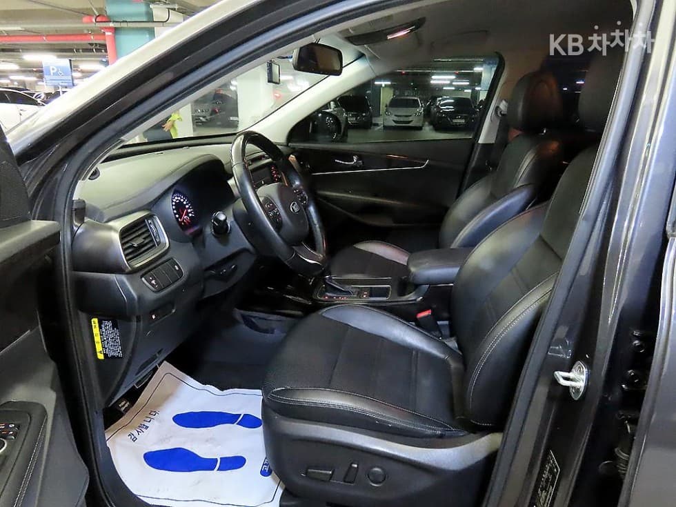 Киа All NewSorentoДизел 2.0 2WD Престиж - 6