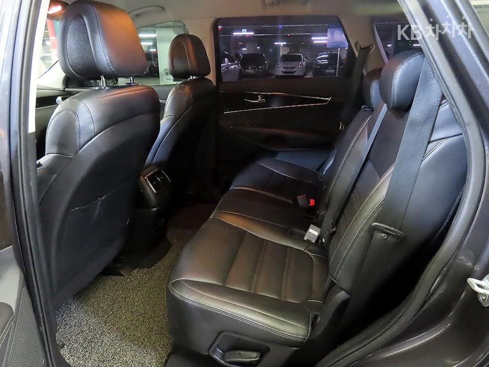 Киа All NewSorentoДизел 2.0 2WD Престиж - 7