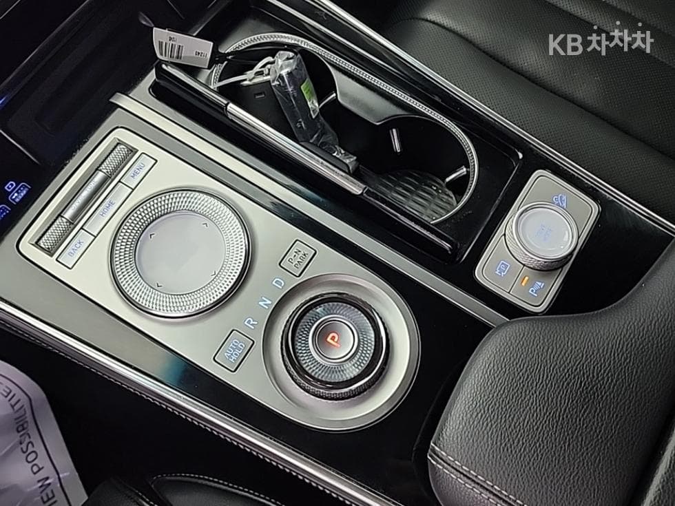 Genesis GV802.5 Turbo Gasoline 2WD - 8