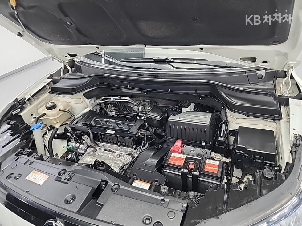 КейДжи Мобилити Тиволи AirБензин 2WD IX - 5