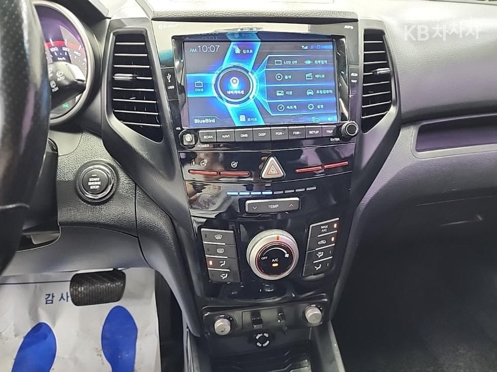 КейДжи Мобилити Тиволи AirБензин 2WD IX - 10