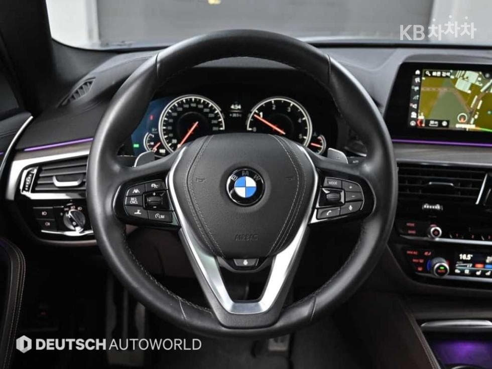BMW 올Нов5 Серия (G30)520d M Sport Plus - 13