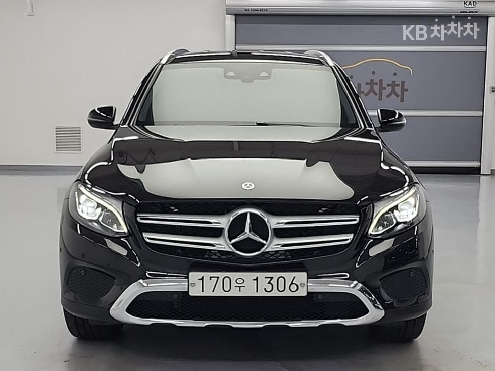 Mercedes-Benz GLC(X253)300 4Matic Standard - 2