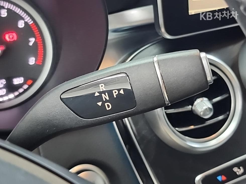 Mercedes-Benz GLC(X253)300 4Matic Standard - 8