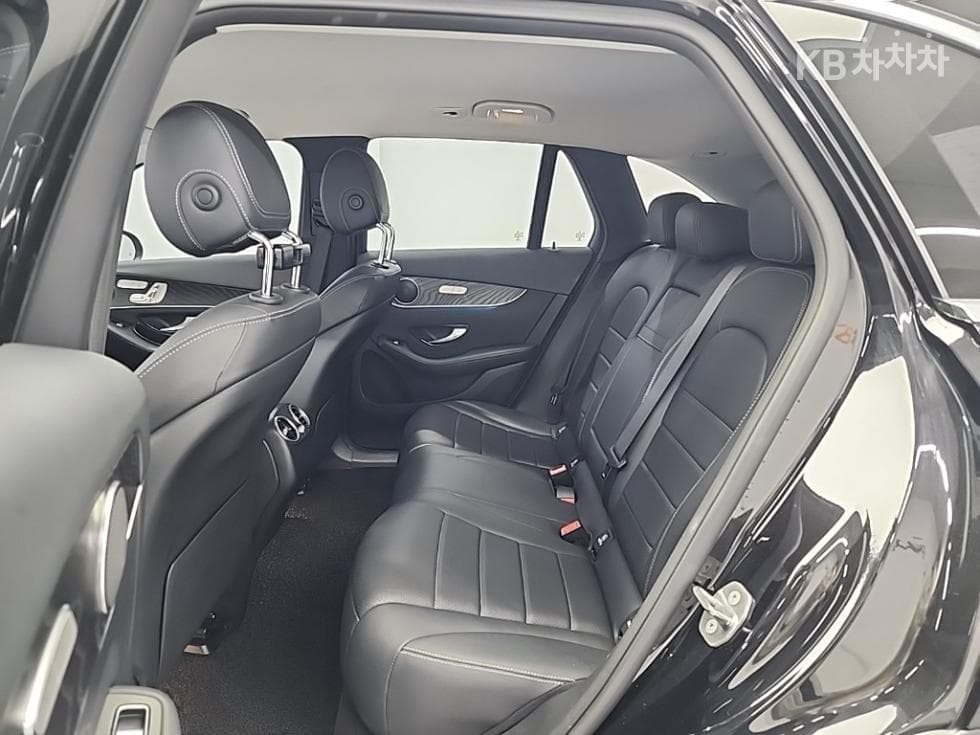 Mercedes-Benz GLC(X253)300 4Matic Standard - 12