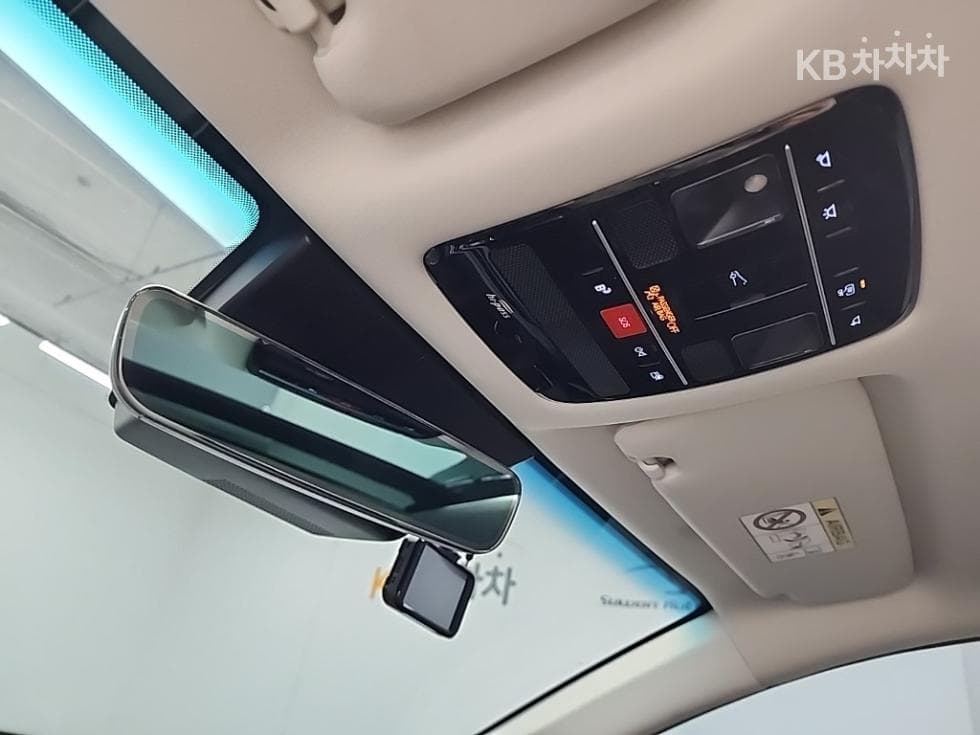 Хюндай Ди Всеново Grandeur (Azera)2.5L бензин 2WD Premium - 18