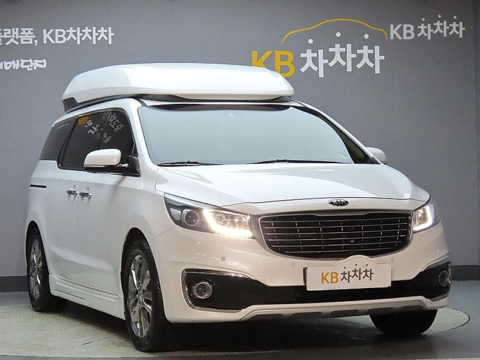 Kia All New Carnival9-seater 2.2 Diesel High Limousine (Carnival) Noblesse - 3
