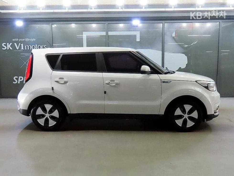 Киа Soul EVEV - 3