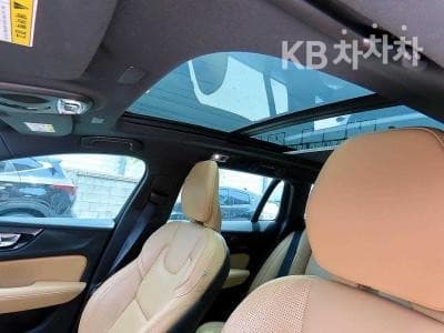 Volvo V60 CC(Второ поколение)T5 AWD Pro - 14