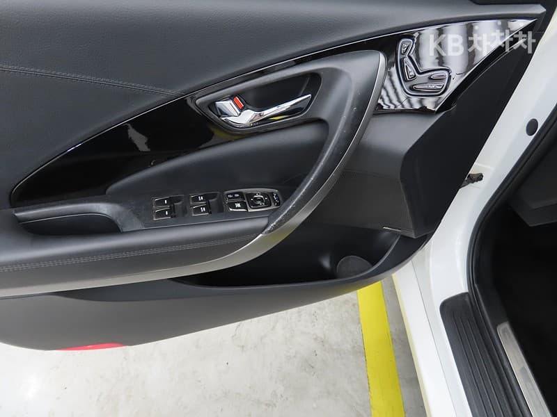 Hyundai Grandeur (Azera)HGHG300 노블 - 13