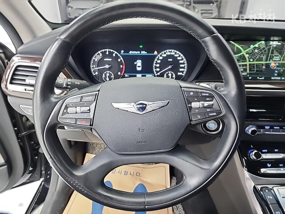 Genesis EQ9003.8 GDI AWD Luxury - 9