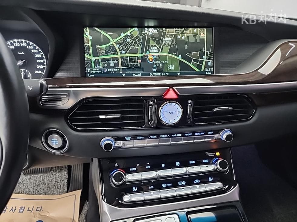 Genesis EQ9003.8 GDI AWD Luxury - 10