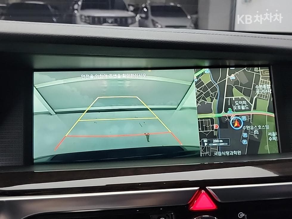 Genesis EQ9003.8 GDI AWD Luxury - 15