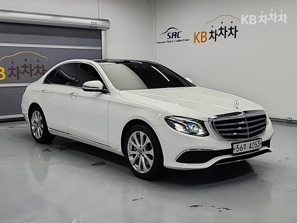Mercedes-Benz E-Class (W213)E300 Exclusive - 4