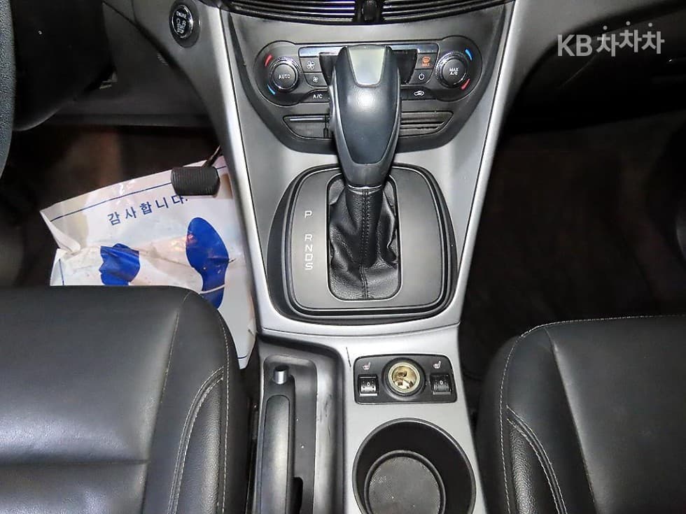 Форд Нов이스케이프1.6 SE 2WD - 12