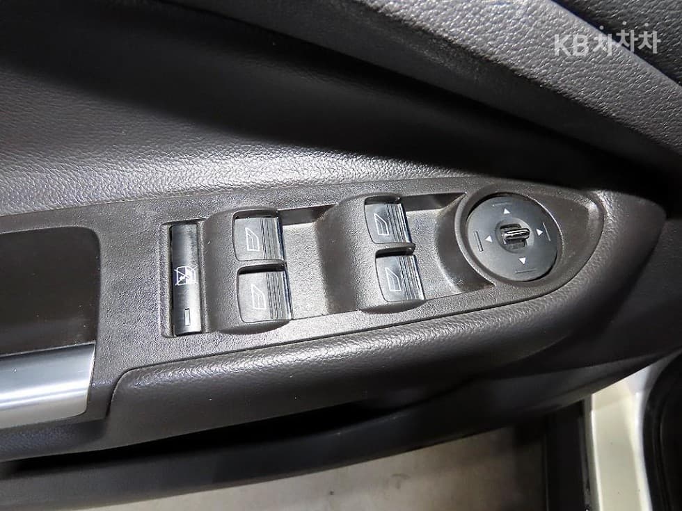Форд Нов이스케이프1.6 SE 2WD - 13