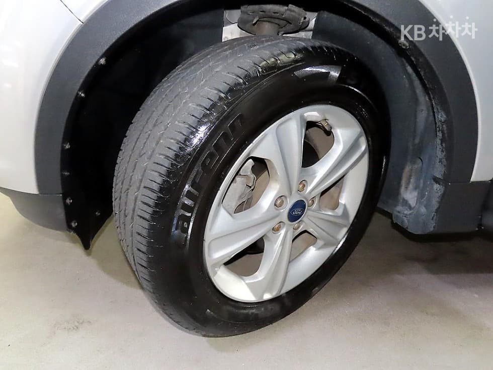 Форд Нов이스케이프1.6 SE 2WD - 19