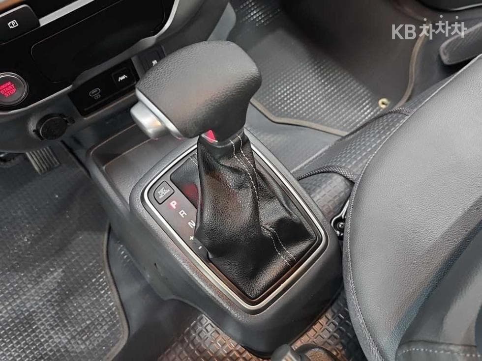 Киа The New (фейслифт) Бонго 3 (лек)LPG 1 тон Двойна Кабина Удължено междуосие 2WD L - 8