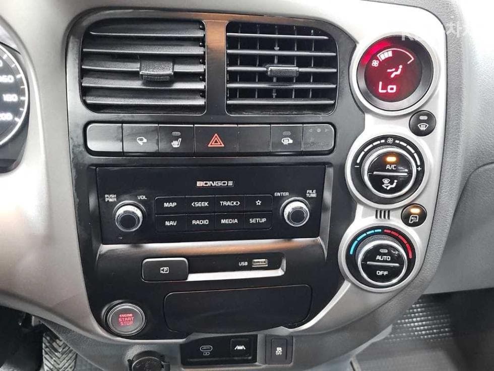 Киа The New (фейслифт) Бонго 3 (лек)LPG 1 тон Двойна Кабина Удължено междуосие 2WD L - 10