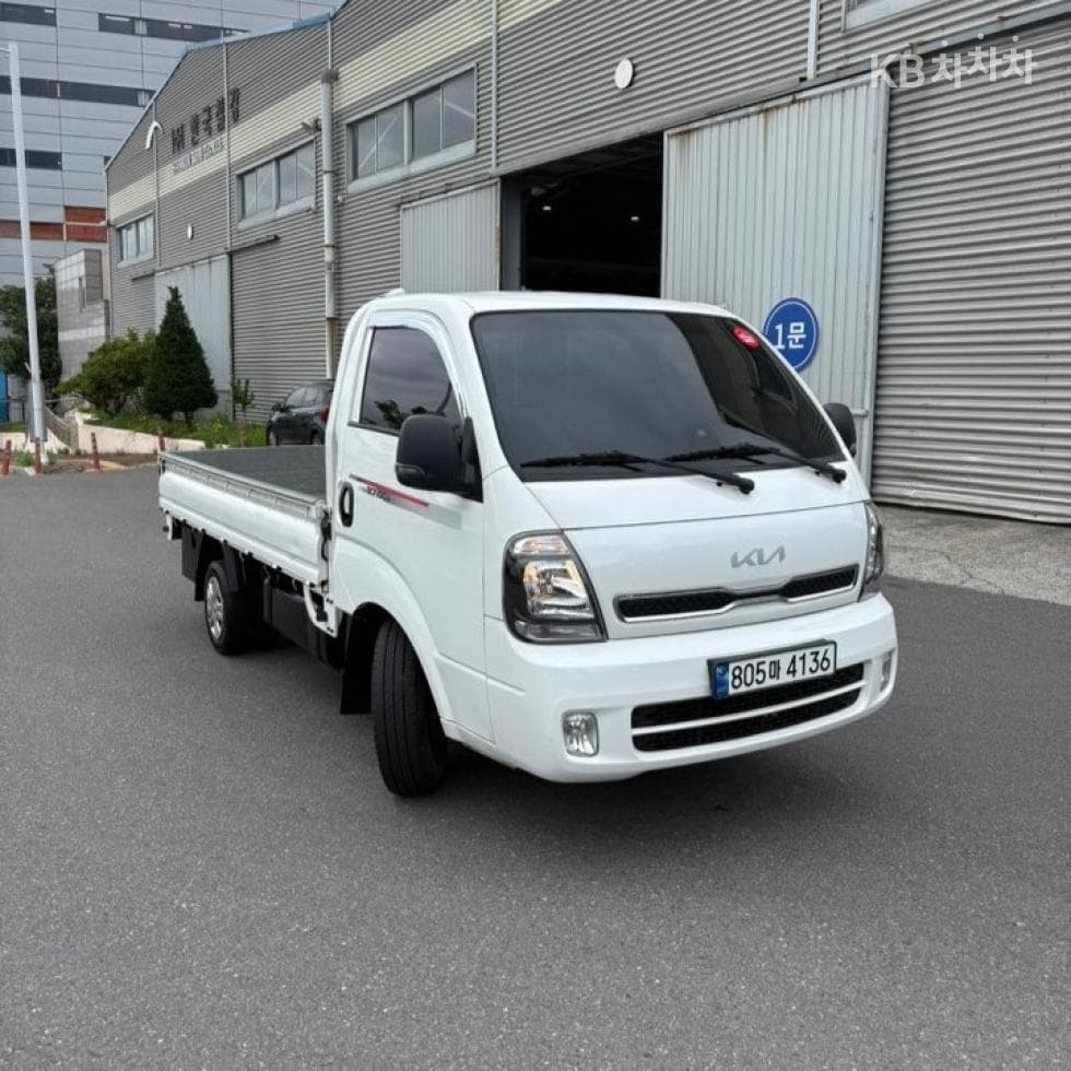 Kia The New (facelift) Bongo 3 (light truck)1 Ton 표준캡 Extra Long 2WD GL - 2