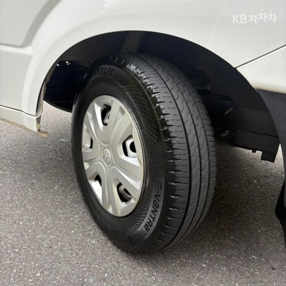 Kia The New (facelift) Bongo 3 (light truck)1 Ton 표준캡 Extra Long 2WD GL - 5