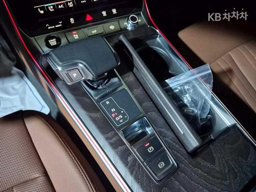 Ауди A6(C8)45 TFSI Quattro Premium - 11
