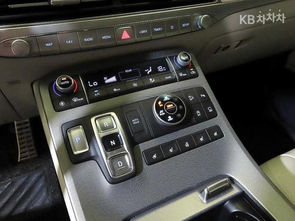 Хюндай Palisade2.2 Дизел 7-местен (Лимузин) AWD Престиж - 11