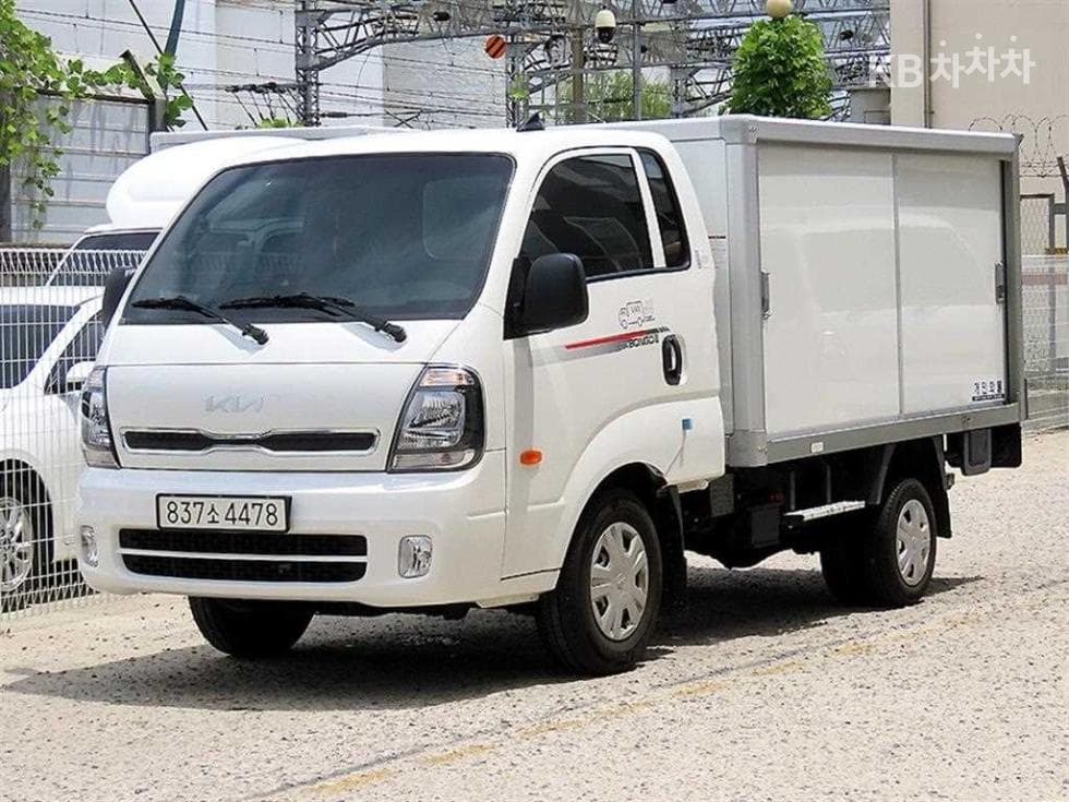 Киа The New (фейслифт) Бонго 3 (лек) LPG 양문형 미닫이Товарна надстройка차 1 тон 로우 Королевска кабина Удължено междуосие L - Image 1