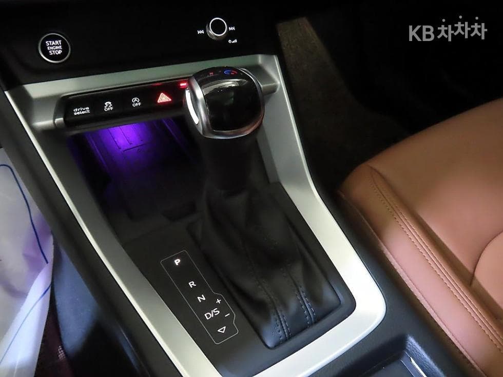 Ауди The New Q3(F3)40 TFSI Quattro Стандартен - 12